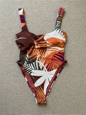 NWOT Vitamin A Cheeky One-Piece Swimsuit High Cut Tropical Fall Colors Medium